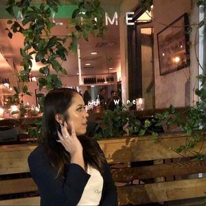 Meet your Posher, Selene